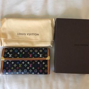 Louis Vuitton wallet EUC